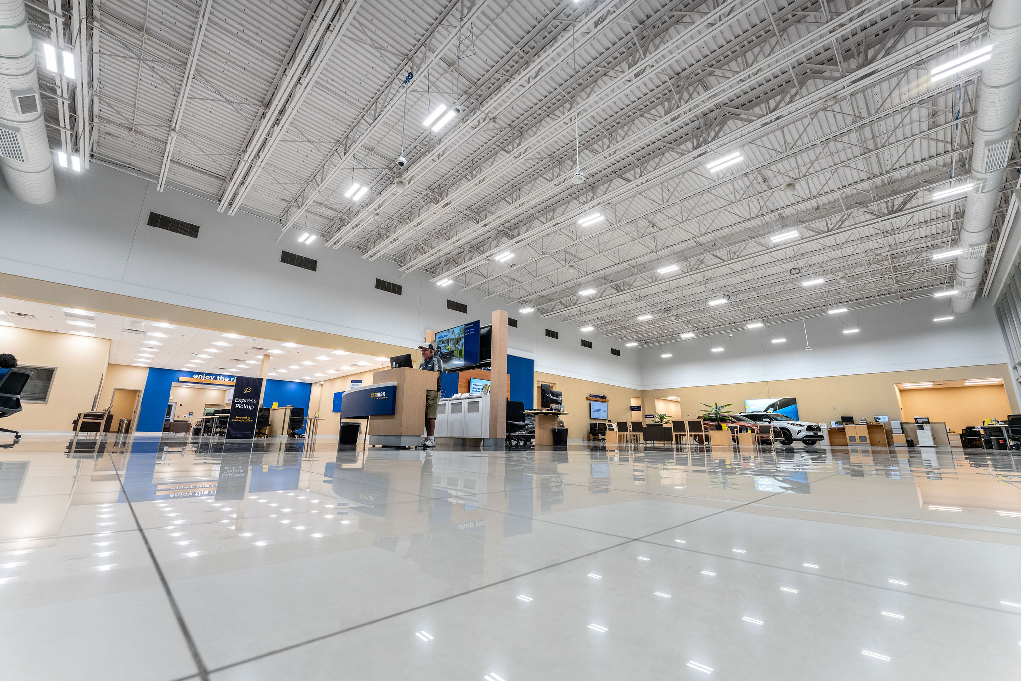 CarMax on Oracle Rd