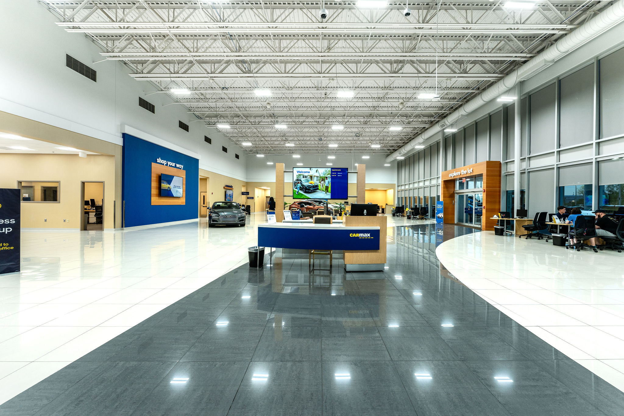CarMax on Oracle Rd