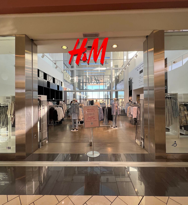 District Power — H&M Tucson Mall electrical installation